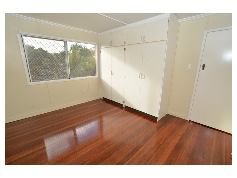 94 Farrant Street, Stafford Heights QLD 4053