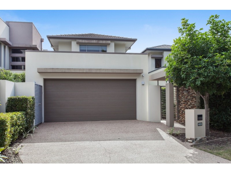 Hope Island QLD 4212