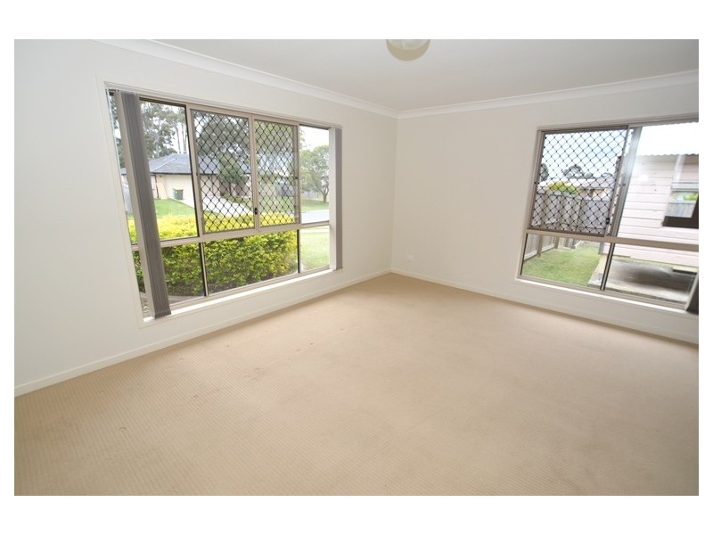 1 Renmark Crescent, Caboolture South QLD 4510