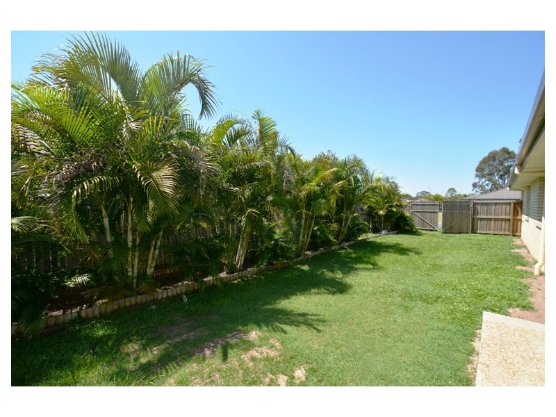 1 Renmark Crescent, Caboolture South QLD 4510