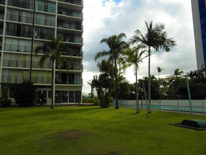 1 / 2 RIVERVIEW PARADE, Surfers Paradise QLD 4217
