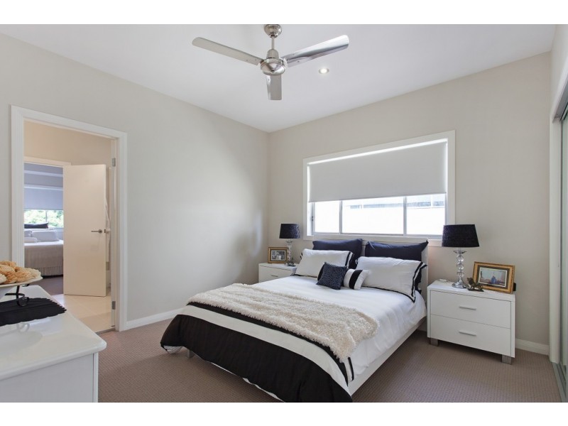 Hope Island QLD 4212