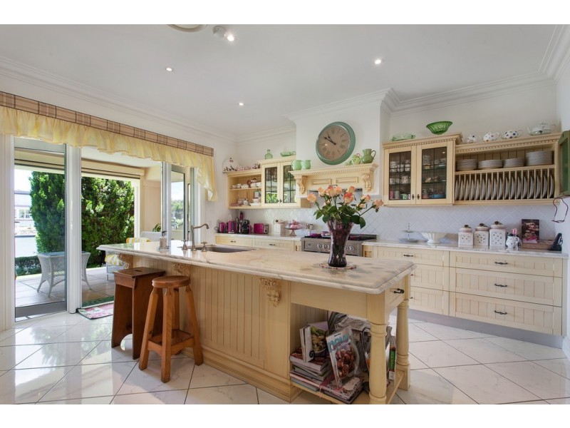 8058 RIVERSIDE DRIVE, Sanctuary Cove QLD 4212