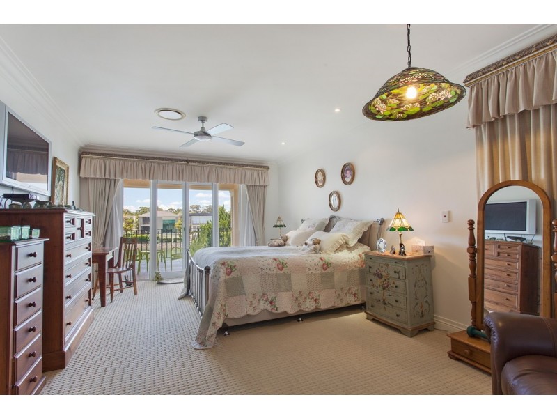 8058 RIVERSIDE DRIVE, Sanctuary Cove QLD 4212