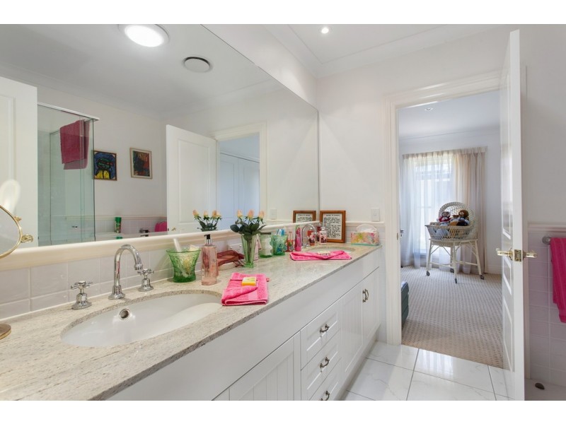 8058 RIVERSIDE DRIVE, Sanctuary Cove QLD 4212