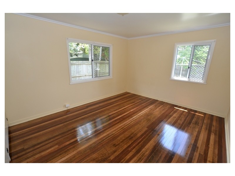 31 Rutherford Street, Stafford Heights QLD 4053