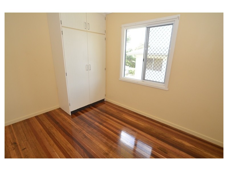 31 Rutherford Street, Stafford Heights QLD 4053