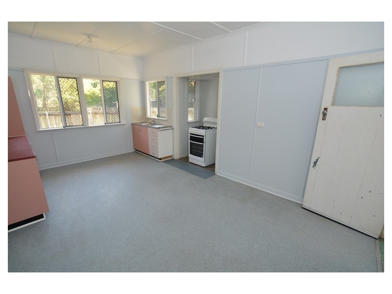 25 Hoolan Street, Stafford QLD 4053