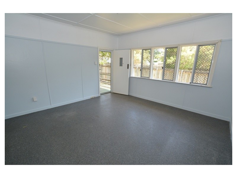 25 Hoolan Street, Stafford QLD 4053