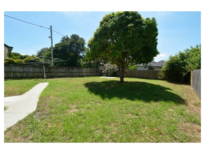 25 Hoolan Street, Stafford QLD 4053