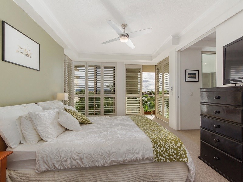 1764 / 1 RIALTO QUAY DRIVE, Hope Island QLD 4212