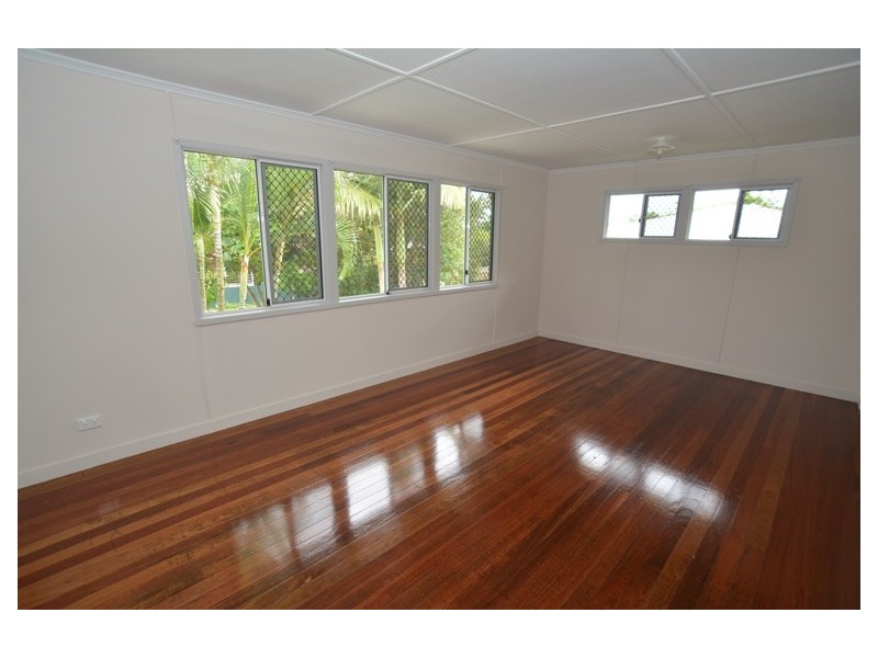 28 Aldren Street, Stafford Heights QLD 4053