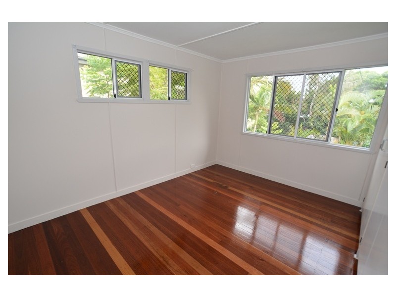 28 Aldren Street, Stafford Heights QLD 4053