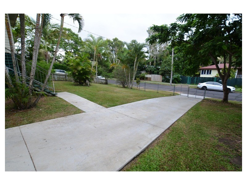 28 Aldren Street, Stafford Heights QLD 4053