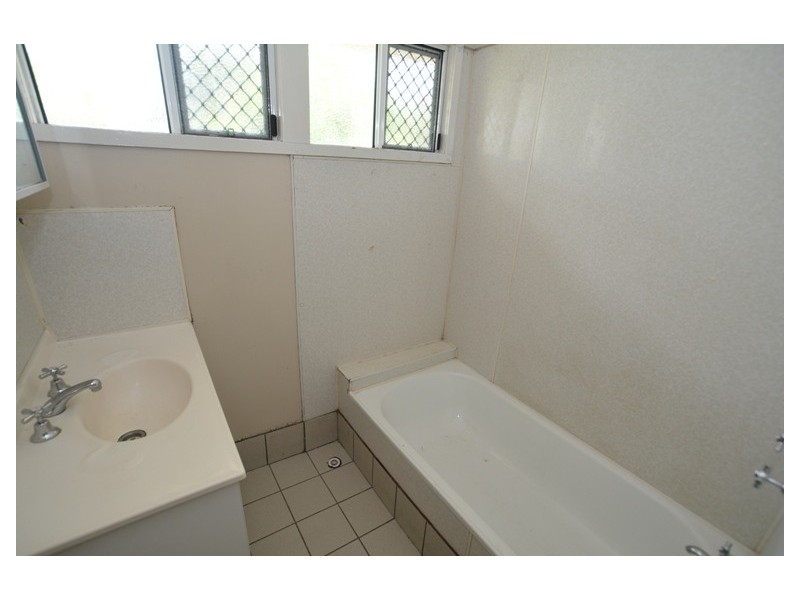 14 Detling Street, Stafford Heights QLD 4053