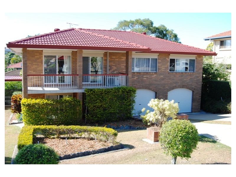 16 Raglass Street, Everton Park QLD 4053