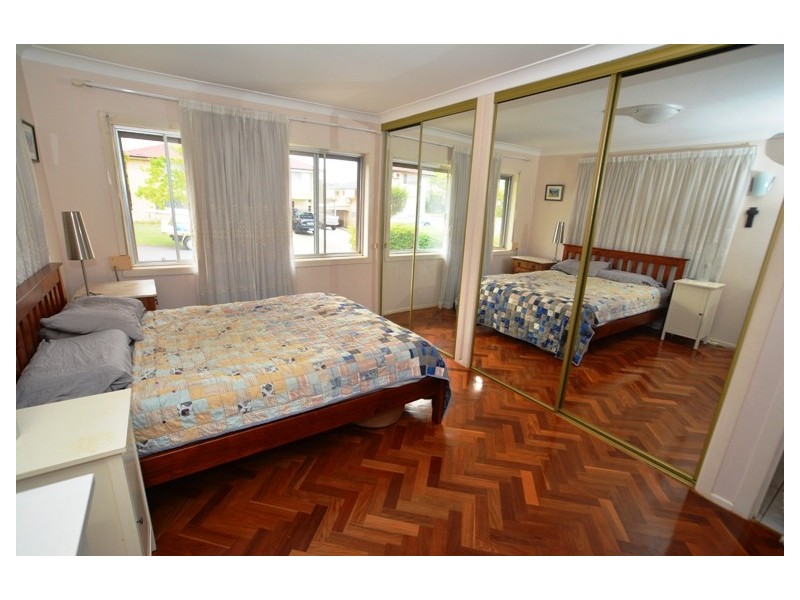 16 Raglass Street, Everton Park QLD 4053