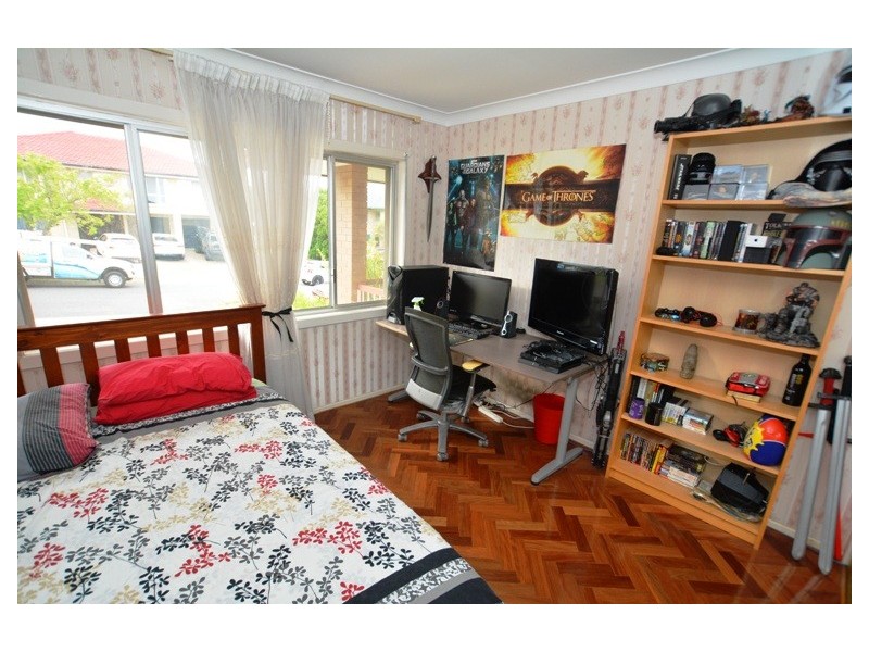 16 Raglass Street, Everton Park QLD 4053