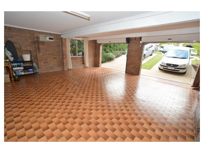 16 Raglass Street, Everton Park QLD 4053