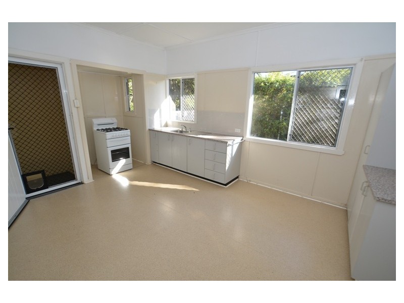 32 Garde Street, Stafford QLD 4053