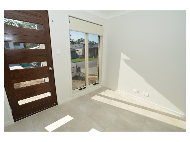 8 Toorak Road, Albany Creek QLD 4035