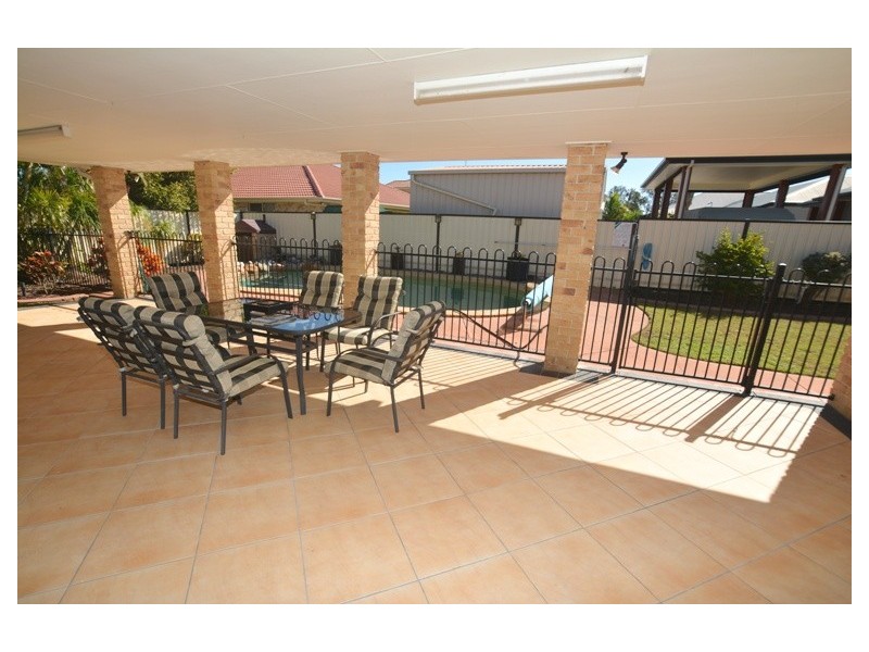 5 Hillside Court, Joyner QLD 4500