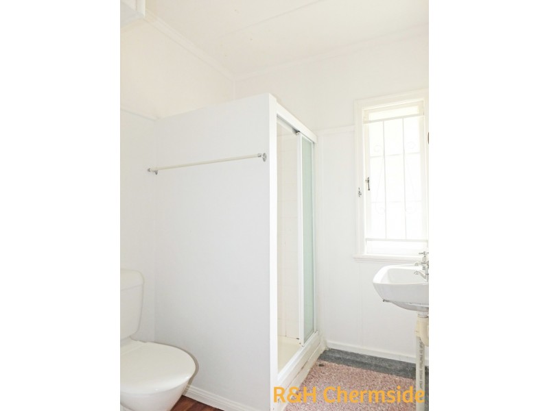 16 Playfield Street, Chermside QLD 4032