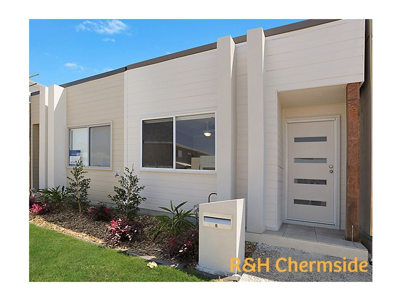 8 CYGNET STREET, Fitzgibbon QLD 4018