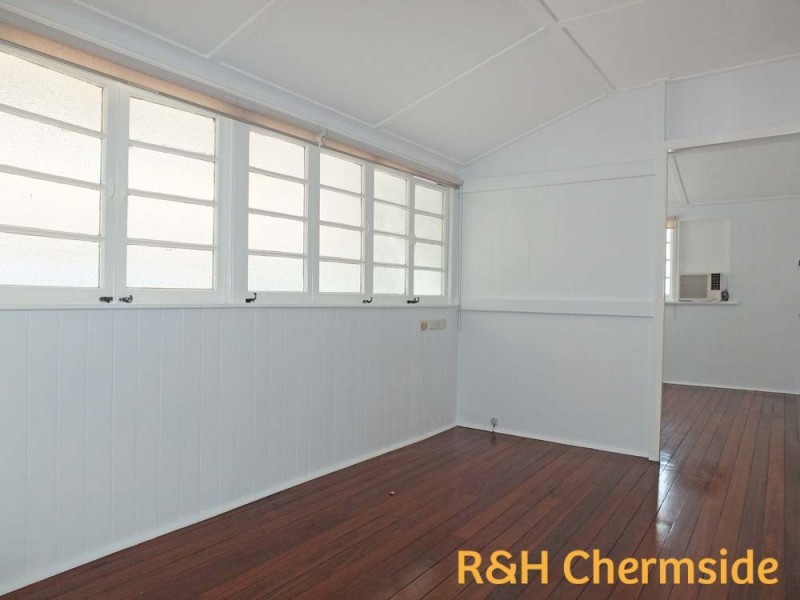 9 Cremorne Rd, Kedron QLD 4031