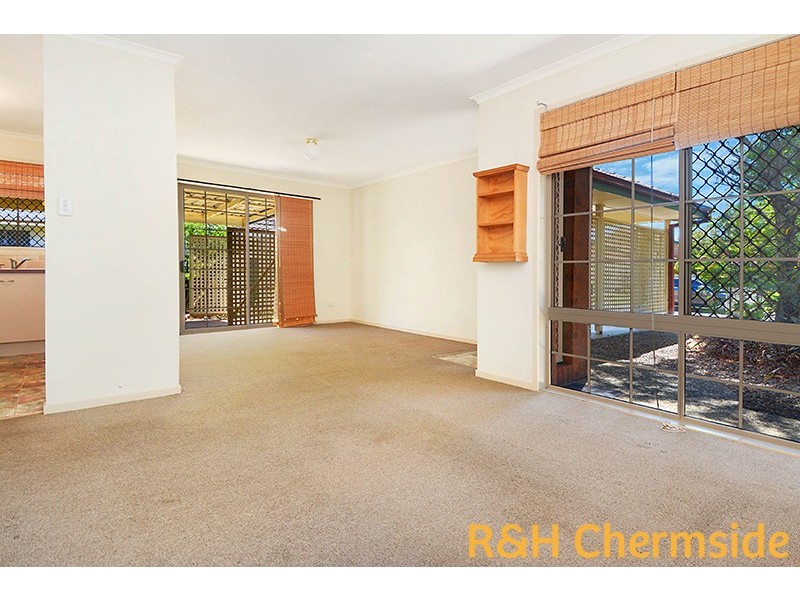 25 Desert Willow Way, Fitzgibbon QLD 4018