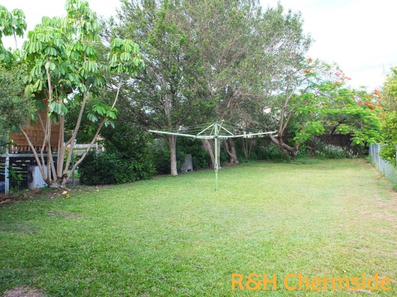 55 Newman Rd, Wavell Heights QLD 4012