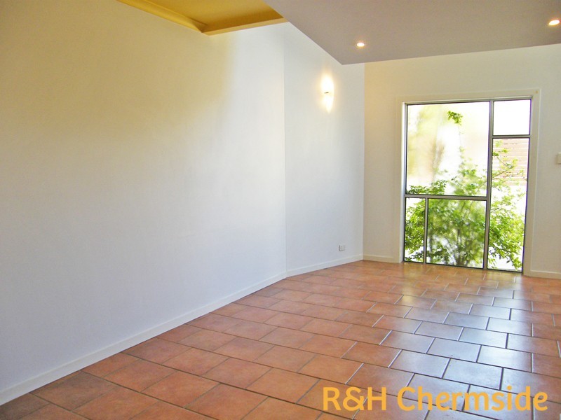 2/66 Sparkes St, Chermside QLD 4032