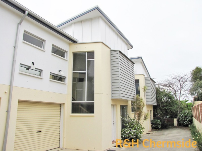 2/66 Sparkes St, Chermside QLD 4032