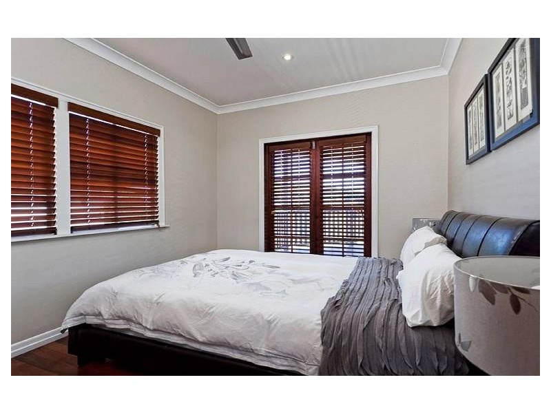 4 Longsight St, Alderley QLD 4051