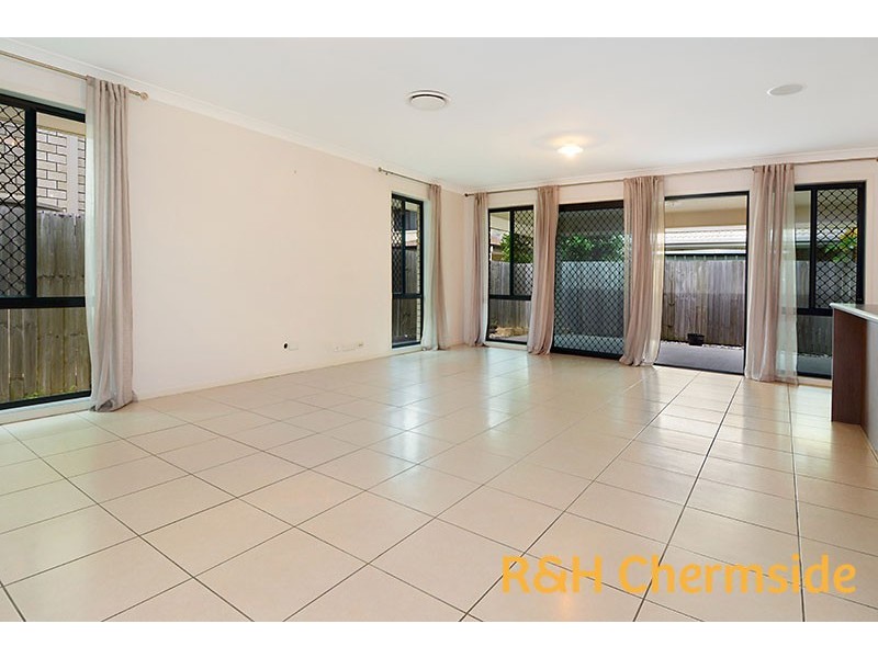 7 MACLEAN CLOSE, Fitzgibbon QLD 4018