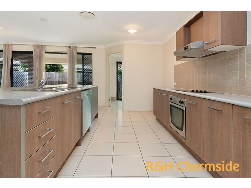 7 MACLEAN CLOSE, Fitzgibbon QLD 4018