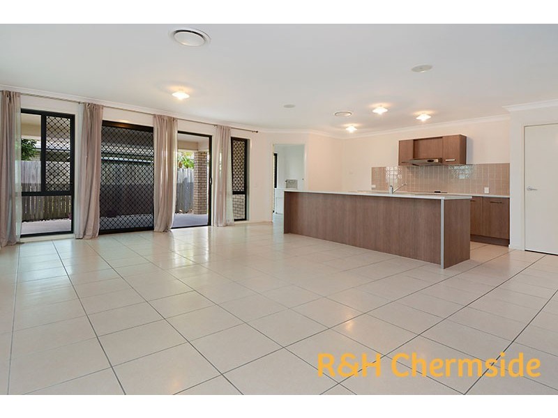 7 MACLEAN CLOSE, Fitzgibbon QLD 4018