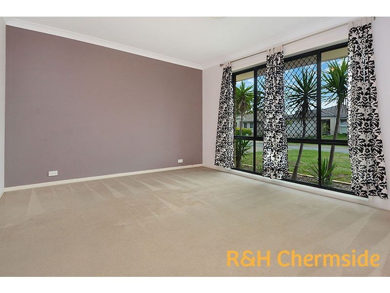 7 MACLEAN CLOSE, Fitzgibbon QLD 4018