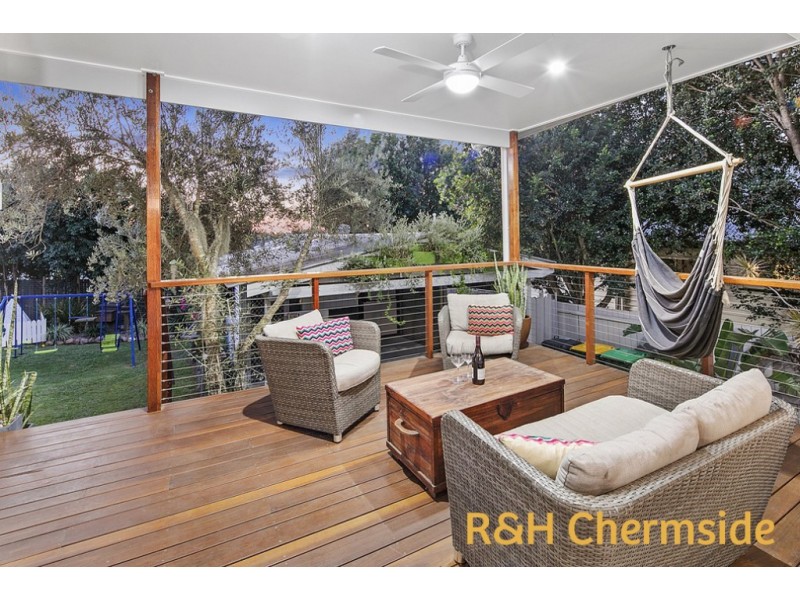 19 BERNARD STREET, Brighton QLD 4017