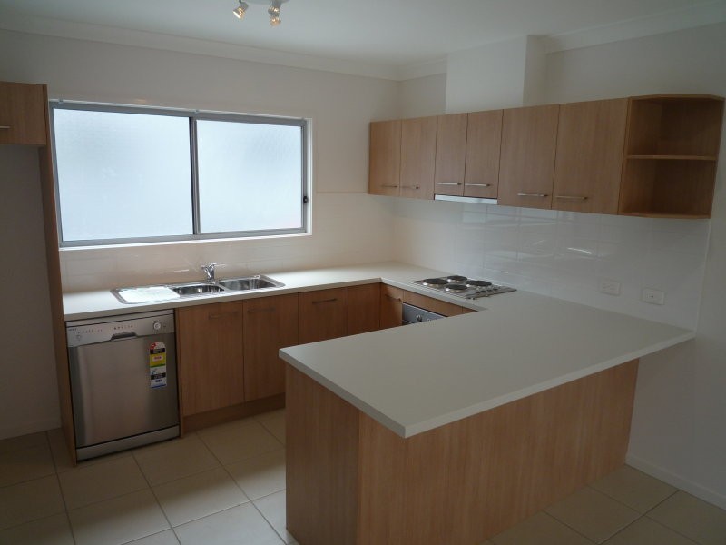 4/27 Grasspan Street, Zillmere QLD 4034