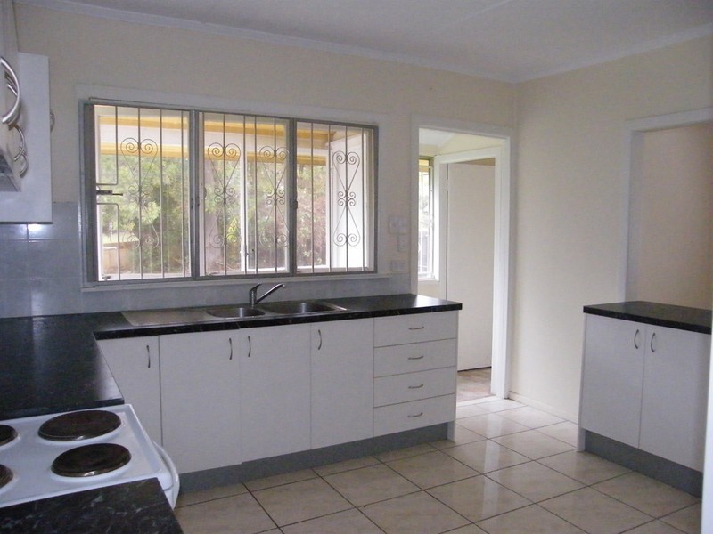 11 Grantsell St, Aspley QLD 4034