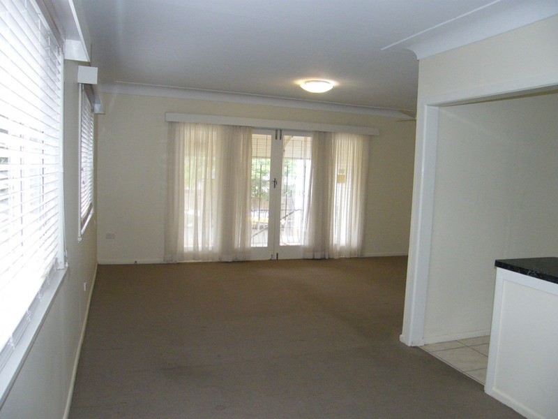 11 Grantsell St, Aspley QLD 4034