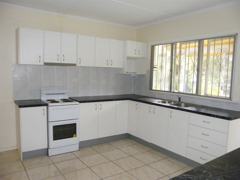 11 Grantsell St, Aspley QLD 4034