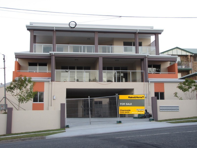 Wavell Heights QLD 4012