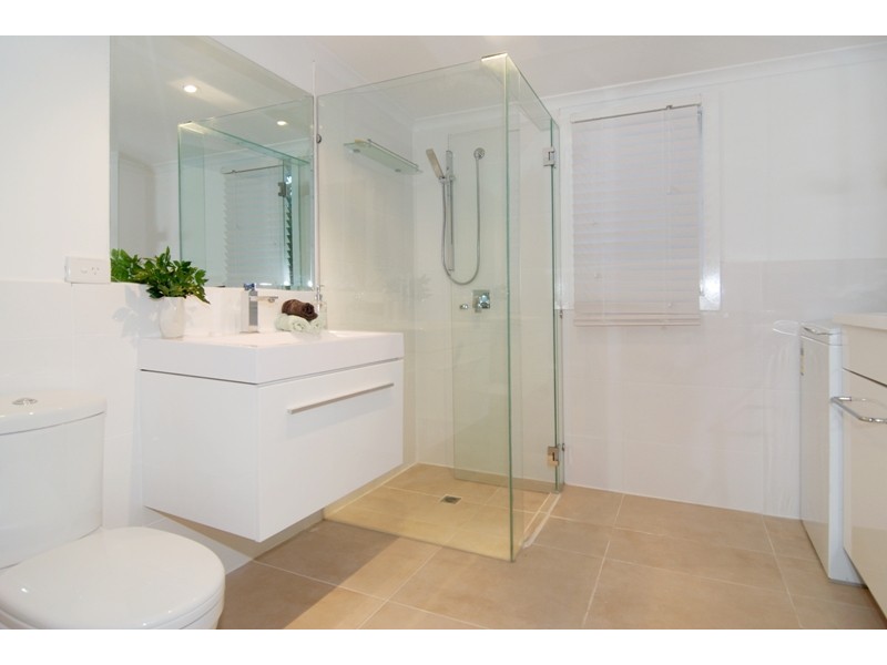 53 Baskerville St, Brighton QLD 4017