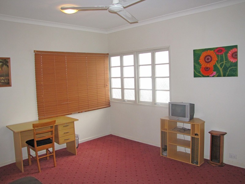 250 Hamilton Rd, Chermside QLD 4032