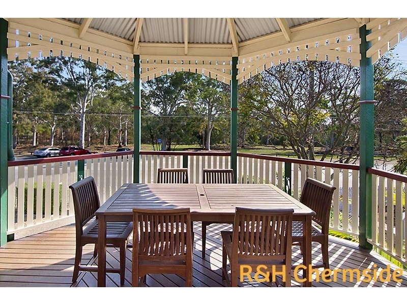 29 Baskerville Street, Sandgate QLD 4017