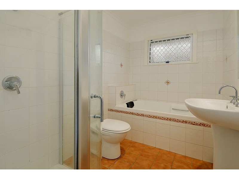 64 Ellerdale Street, Aspley QLD 4034