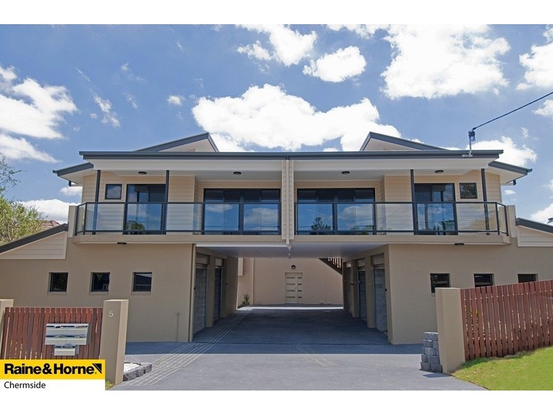 4/5 Rhodes Street, Stafford QLD 4053