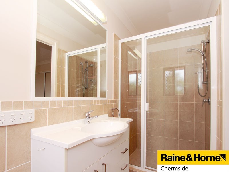 2/19 Buruda St, Chermside QLD 4032